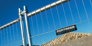 Fortress Fencing Temporary fencing blue sky